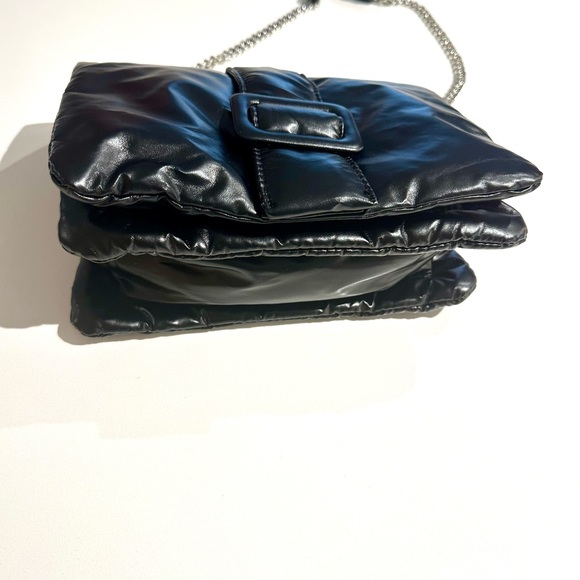 🚨CLEARANCE SALE🚨“NEW” Zara QUILTED BUCKLE CROSSBODY BAG - Picture 5 of 9